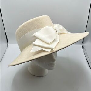 Accessory Lady Cream Asymmetrical Brim Hat with Decorative Bow